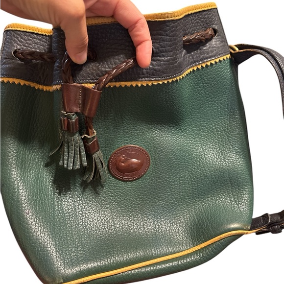 Dooney & Bourke Vintage Green Leather Bucket Bag - Picture 3 of 7